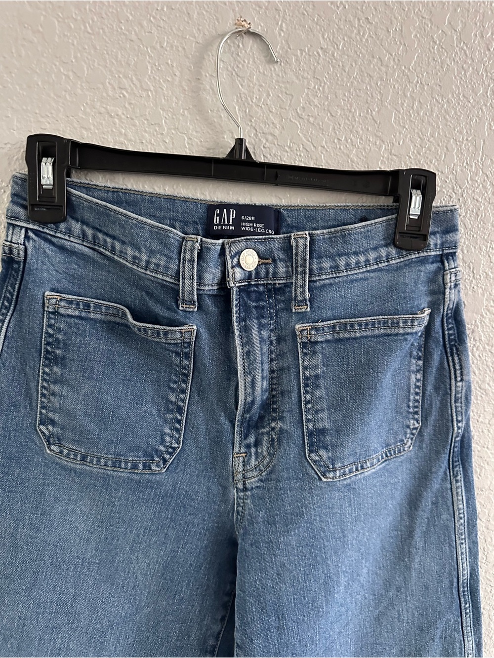 GAP High Rise Wide Leg Crop Jeans Patch Pocket Light Wash Women’s 6/28R - Picture 3 of 11